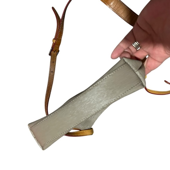 Dooney & Bourke crossbody bag | Dooney & Bourke crossbody purse - Picture 12 of 13